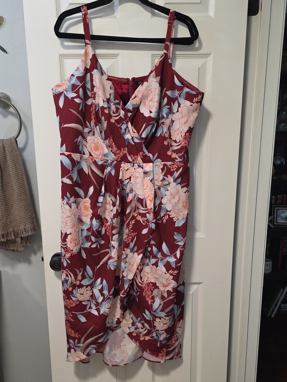 City Chic Burgundy Floral Midi Dress with Blush and Light Blue Accents Size 20